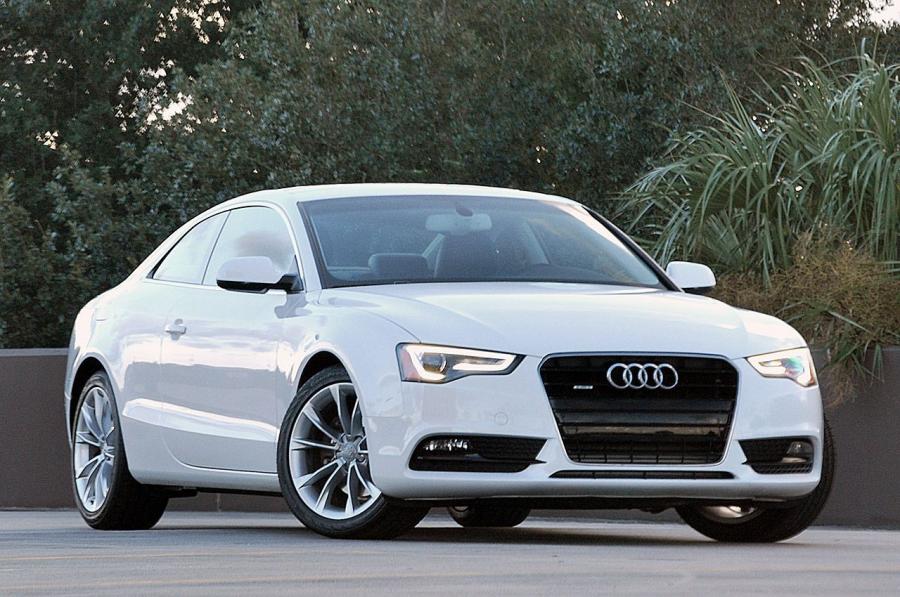  Audi A5 Coupe 2.0T 2012 года  (NA) (фото 3 из 52)